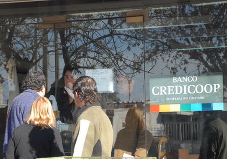 Este es el banco de donde se llevaron 10 mil pesos. Foto: Marcelo Ruiz/ MDZ