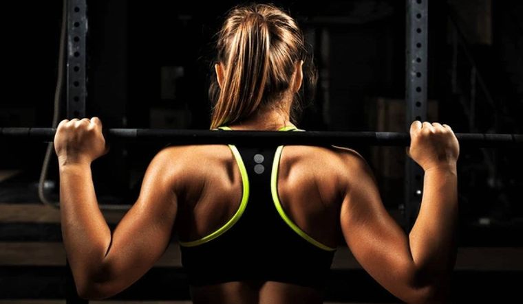 Ejercicios de fuerza para cuidar tu circulación. (SHUTTERSTOCK).