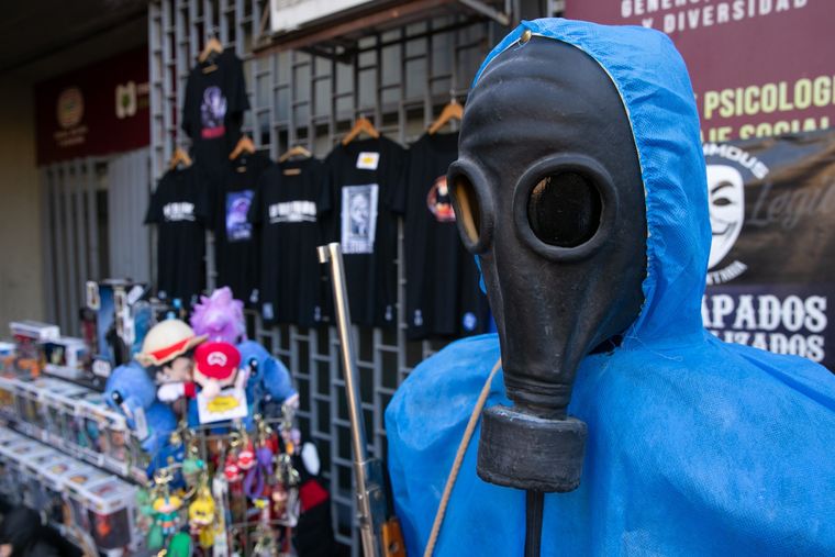 En un evento cargado de simbolismo y creatividad, Mendoza volvió a conectarse con El Eternauta. En un evento cargado de simbolismo y creatividad, Mendoza volvió a conectarse con El Eternauta.