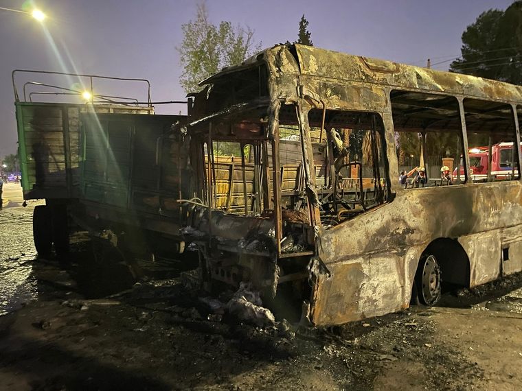 Así quedó el transporte tras el accidente.