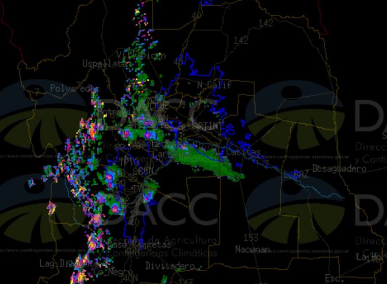 La celda de granizo y las tormentas en Mendoza. La celda de granizo y las tormentas en Mendoza.