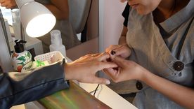El diseño de uñas ha tomado fuerza y existen muchos estilos para diferentes eventos Foto: Foto: ALF PONCE MERCADO / MDZ