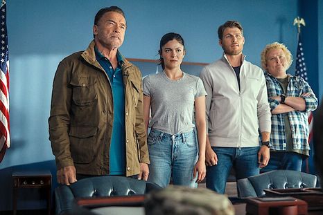 Una serie de acción y comedia. Una serie de acción y comedia.