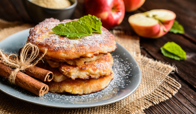 Buñuelos de manzana caseros: un placer frutal para el paladar Foto: Shutterstock