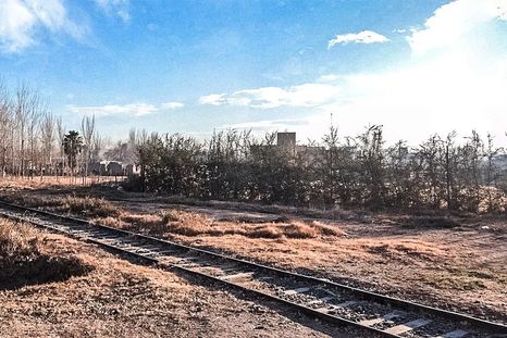 Los delincuentes aprovecharon el paso del tren para realizar un violento asalto
