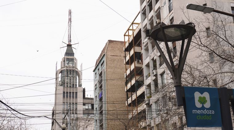 El cielo estará parcialmente nublado durante toda la jornada Foto: Rodrigo DAngelo / MDZ
