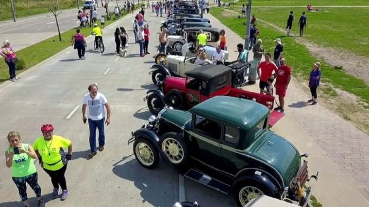 La exposición de los modelos clásicos que siempre atrae Foto: Quepasaweb