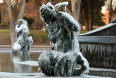 La Fuente de los Continentes está ubicada en el Parque General San Martín Foto: Alf Ponce Mercado/MDZ La Fuente de los Continentes está ubicada en el Parque General San Martín Foto: Alf Ponce Mercado/MDZ