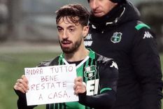 hizo un gol y le mostro un mensaje a todos los italianos por el coronavirus hizo un gol y le mostro un mensaje a todos los italianos por el coronavirus