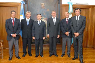 MDZol | Jaque posa para la foto con sus antecesores. Foto: Prensa Gobierno