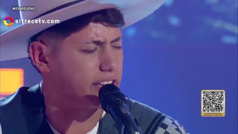 Jeremías Vespasiano, el joven de Chapadmalal que conquistó a Jimena Barón con su esencia folclórica. Jeremías Vespasiano, el joven de Chapadmalal que conquistó a Jimena Barón con su esencia folclórica.