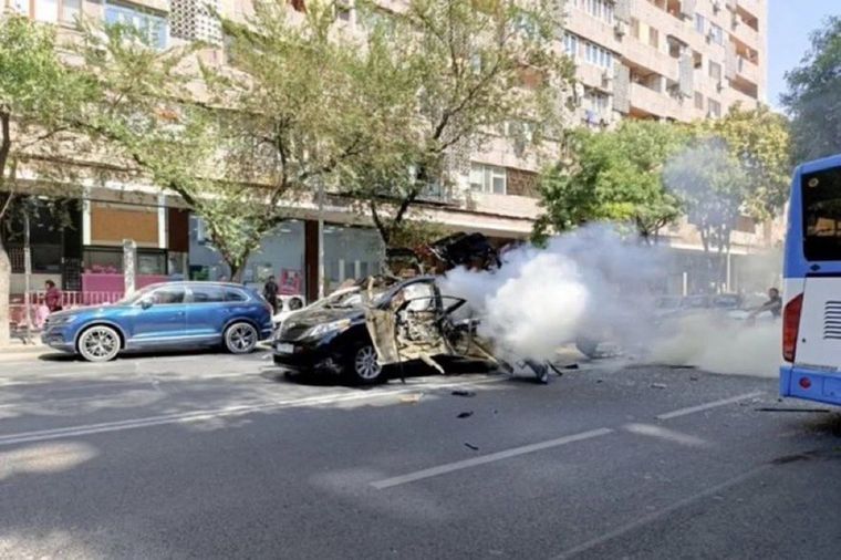 Las autoridades investigan los motivos de la explosión y no descartan un atentado por las negociaciones entre Estados Unidos y Armenia.