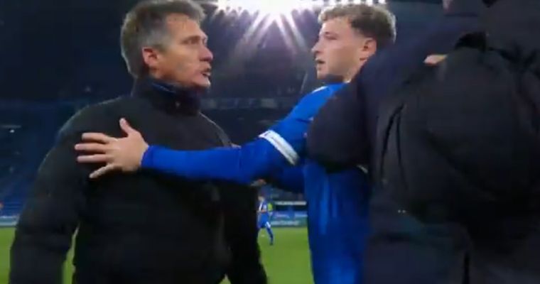 Guillermo Barros Schelotto se fue expulsado en el partido ante Independiente.