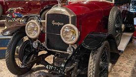 Del 604 al 5008: la historia de los Peugeot presidenciales