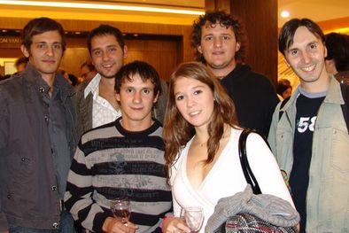 MDZol | Nicolás Díaz -programador del festival-, Gonzalo Fernández, Franco Veneranda, Gheran García, Matías Airaldo y Agustina López. Foto: Jimena Fernández / MDZ