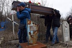 Un velorio en Ucrania, otro más. Foto: Nippon. Un velorio en Ucrania, otro más. Foto: Nippon.