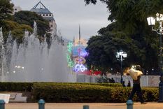 Viernes ventoso en Mendoza, con ráfagas de hasta 70 km/h en el Este provincial y nevadas persistentes en la cordillera.