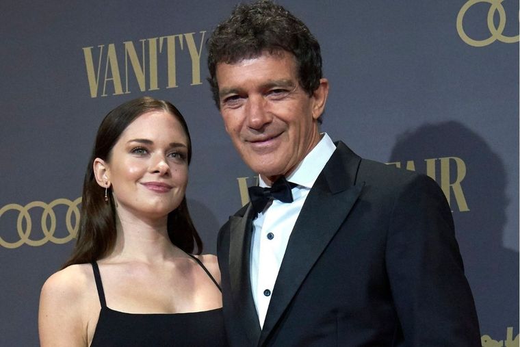 Antonio Banderas Antonio Banderas junto a la hija que comparte con Melanie Griffith Foto: El País