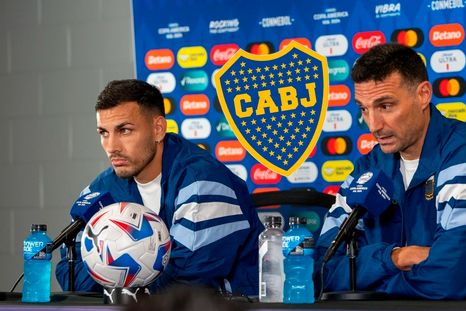 Scaloni tomó una determinacion con Paredes que afecta a Boca en plena pelea por entrar en la Libertadores 2026. Foto: Archivo y Paladar Negro Scaloni tomó una determinacion con Paredes que afecta a Boca en plena pelea por entrar en la Libertadores 2026. Foto: Archivo y Paladar Negro