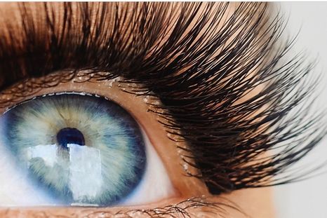 La máscara de pestañas es uno de los infalibles para lucir una mirada radiante. Foto: The Sun