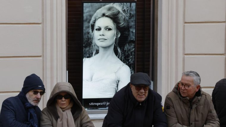 El funeral de Brigitte. El funeral de Brigitte.