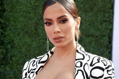 Anitta habla sobre sus operaciones: Es como cambiar mi... Anitta Foto: Instagram