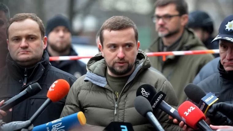 Kyrylo Tymoshenko, jefe adjunto del gabinete del presidente Volodymyr Zelensky, renunció a su cargo tras reportes de que había mudado a su familia a una mansión. Foto: Getty Images