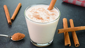 La leche merengada es una bebida típica del verano en España. La leche merengada es una bebida típica del verano en España.