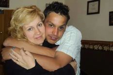 Saulo Rojas junto a su madre Miriam