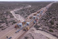 El ritmo frenético de las inversiones y el montaje de los caños logró reducir a menos de la mitad los tiempos de construcción del gasoducto. Foto: UT Techint-SACDE