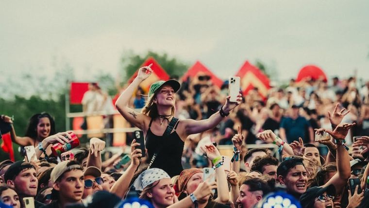 Toda la información sobre el Cosquión Rock BR. @cosquinrock
