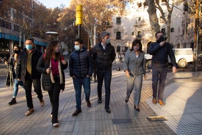 MDZol | Ulpiano Suarez, intendente de la Ciudad; y Mariana Juri, Ministra de Turismo y Cultura, en la filmación. Foto: Municipalidad de la Ciudad de Mendoza