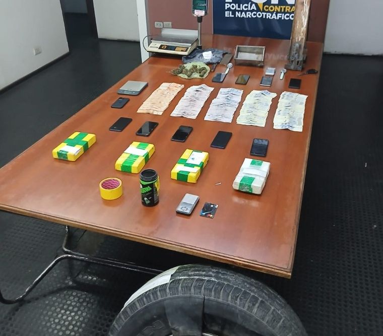 De este modo, la intervención permitió anticipar un nuevo traslado que estaba próximo a concretarse. De este modo, la intervención permitió anticipar un nuevo traslado que estaba próximo a concretarse.