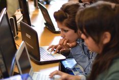 El programa Conectar Igualdad vuelve a ponerse en marcha con la entrega de computadoras a alumnos y docentes Foto: archivo