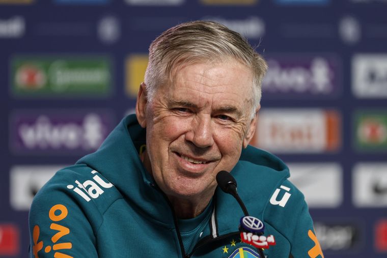 La Selección de Brasil es una de las selecciones que no cuenta con jugadores nacionalizados. La Selección de Brasil es una de las selecciones que no cuenta con jugadores nacionalizados.
