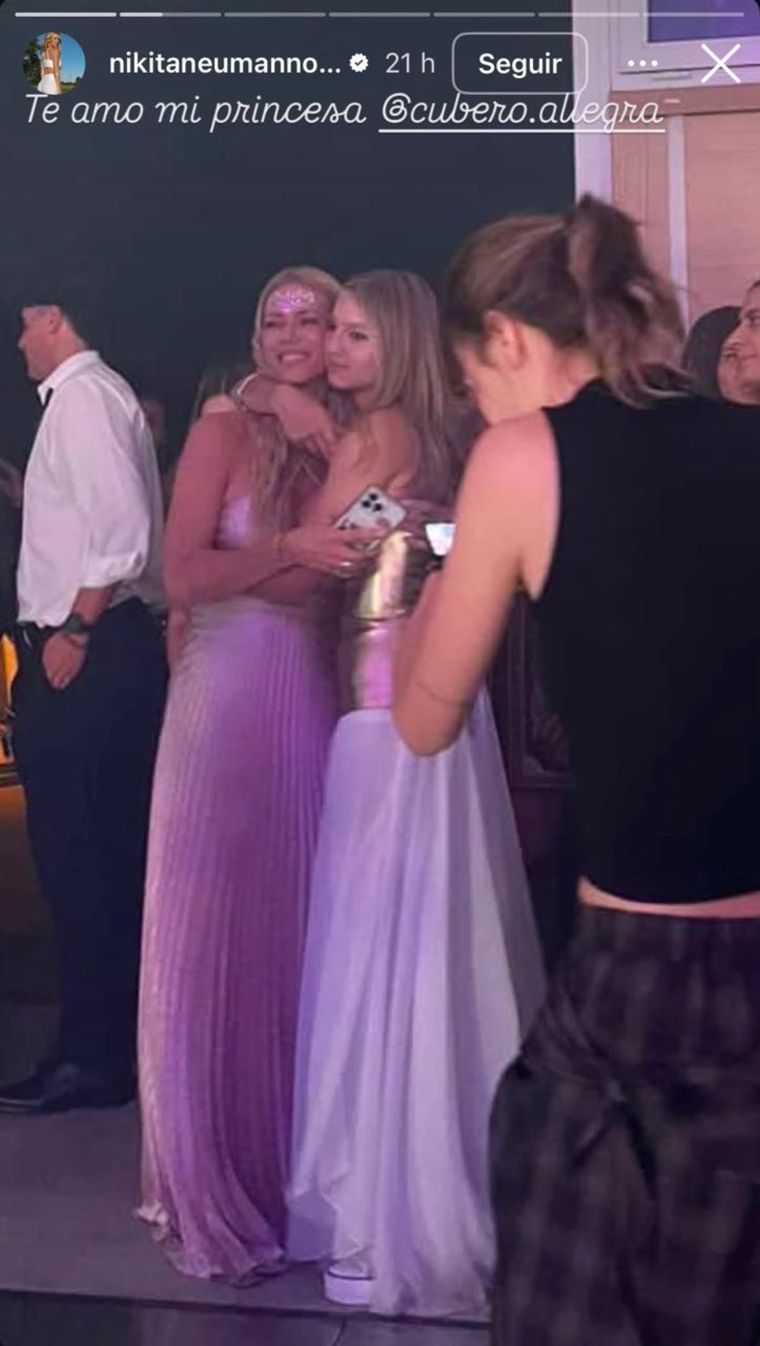 La modelo no compartió muchas fotos de la fiesta de su hija. La modelo no compartió muchas fotos de la fiesta de su hija.