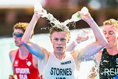 Doble refrigeración durante el caluroso triatlón masculino de Tokyo 2020. Foto: GETTY IMAGES