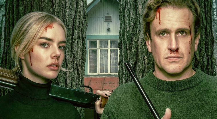Samara Weaving y Jason Segel en Sobre tu cadáver. Samara Weaving y Jason Segel en Sobre tu cadáver.