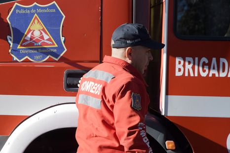 El cuerpo de Bomberos trabajó en el lugar para extinguir el incendio. Imagen ilustrativa El cuerpo de Bomberos trabajó en el lugar para extinguir el incendio. Imagen ilustrativa