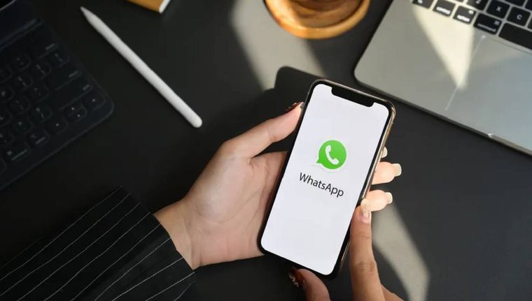 Cómo saber cuántos mensajes enviaste y recibiste de WhatsApp (Shutterstock).