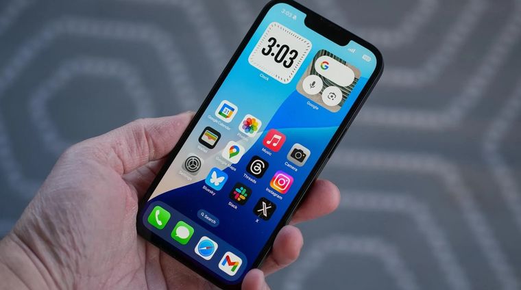 Con chip A18 y cámara de 48 MP, el iPhone 16e gana atractivo. Con chip A18 y cámara de 48 MP, el iPhone 16e gana atractivo.