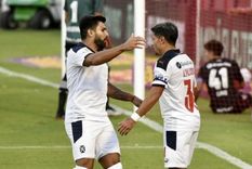 Romero y Palacios celebran la apertura del marcador. Foto: TyC Sports Romero y Palacios celebran la apertura del marcador. Foto: TyC Sports