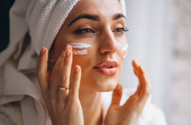 Elabora tus propios productos para la piel. Foto: Mirror UK