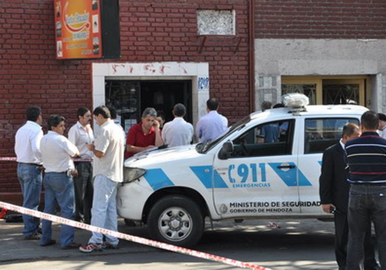 El cobrador habría discutido anoche con la víctima. Foto: Alf Ponce / MDZ