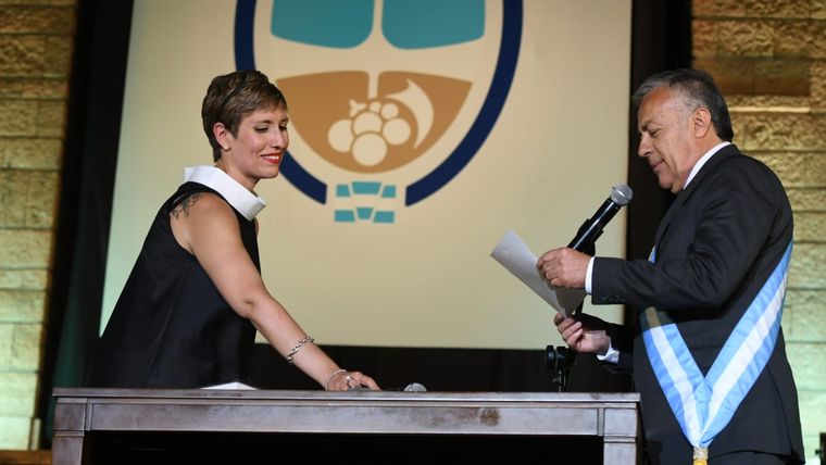 La ministra de 37 años estará acompañada por un equipo de coetáneos Foto: ALF PONCE MERCADO / MDZ