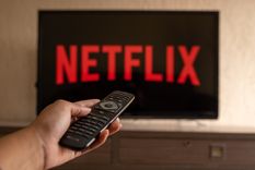 Google TV permite organizar los perfiles de usuario y las recomendaciones de Netflix en una sola pantalla de inicio.