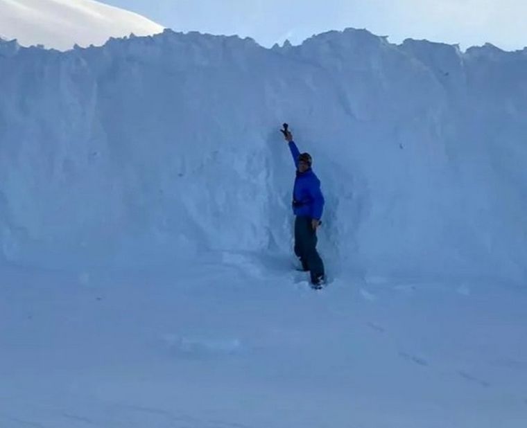 Las nevadas en alta montaña fueron contundentes durante esta temporada. Foto: Instagram @smn_argentina