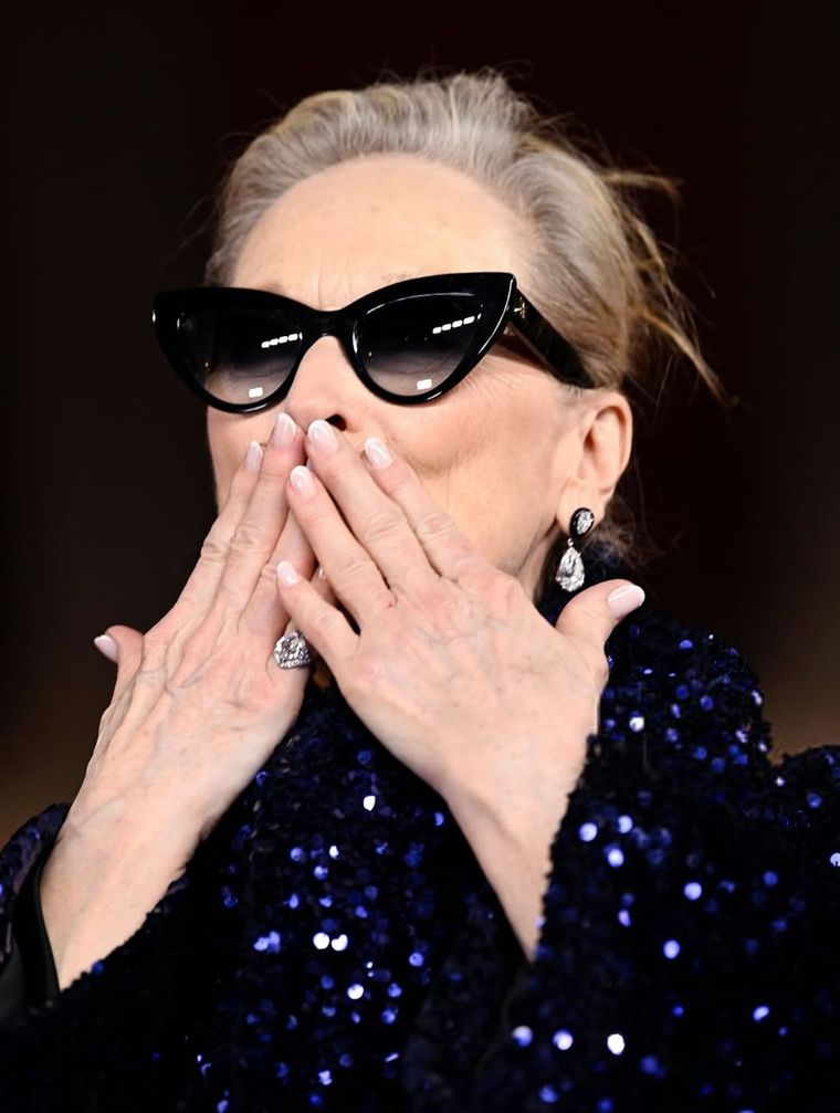 El impactante outfit de Meryl Streep en “El diablo viste a la moda 2”. El impactante outfit de Meryl Streep en “El diablo viste a la moda 2”.