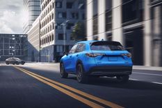 El SUV estrena una pantalla multimedia más amplia. El precio inicial es de 26.200 dólares.