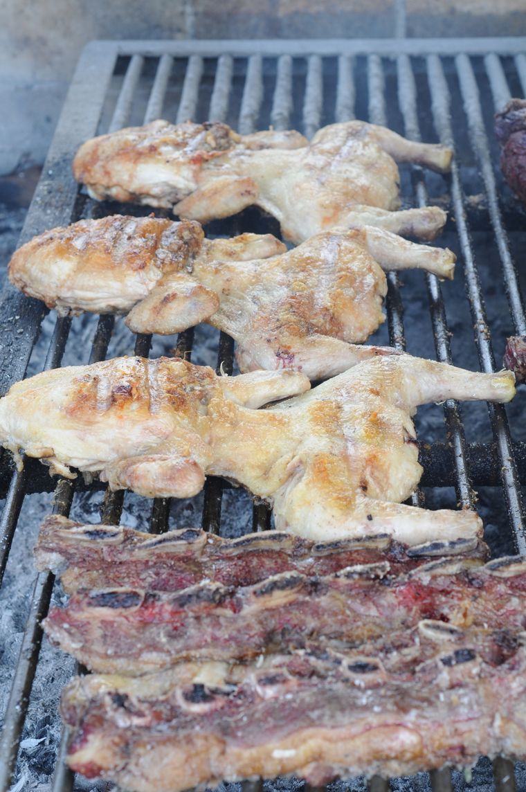 El pollo aumentó un 40% en los últimos meses. Foto: Archivo MDZ